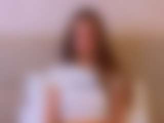 Live cam show with MarshaGriffin - Bedroom on TeamSkeetLive