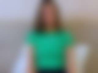 Live cam show with MarshaGriffin - Shaved Pussy on Camsoda