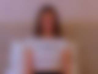 Live cam show with MarshaGriffin - Strip on Dolls Live
