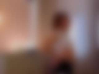 Live cam show with MarshaGriffin - Squirt White on fapnchat | ireland