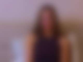 Live cam show with MarshaGriffin - College on Camsoda