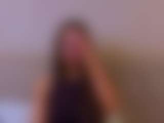 Live cam show with MarshaGriffin - College on Camsoda