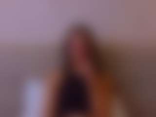 Live cam show with MarshaGriffin - Amateur on Camsoda