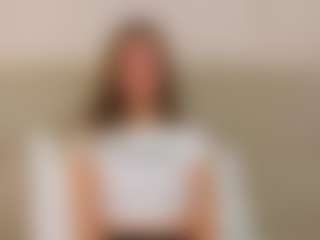 Live cam show with MarshaGriffin - Smoking on AdultVida.com