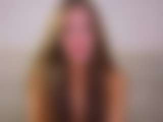 Live cam show with MarshaGriffin - Petite on Adult Interactions