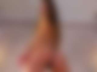 Live cam show with MarshaGriffin - Normal on Big Tits