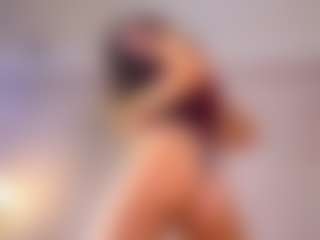 Live cam show with MarshaGriffin - College on Camsoda