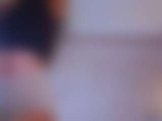 Live cam show with MarshaGriffin - Striptease on Dolls Live