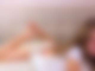 Live cam show with MarshaGriffin - Small Tits on Camsoda