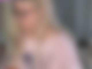 MilaSweetCandy's Live Sex Cam Show