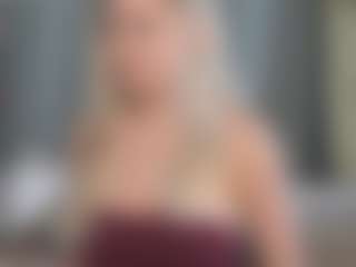MilaSweetCandy's Live Sex Cam Show