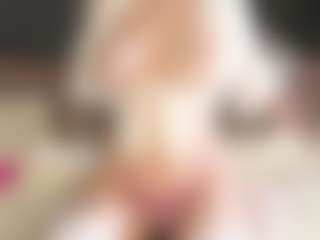 MilaSweetCandy's Live Sex Cam Show