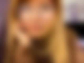 Live cam show with Karinaaa - Skinny on Camsoda