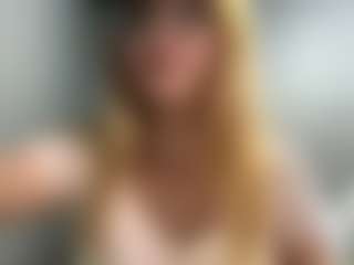 Karinaaa's Live Sex Cam Show