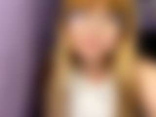 Karinaaa's Live Sex Cam Show