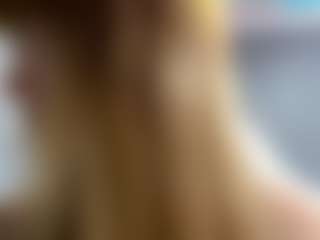 Karinaaa's Live Sex Cam Show