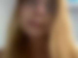 Karinaaa's Live Sex Cam Show