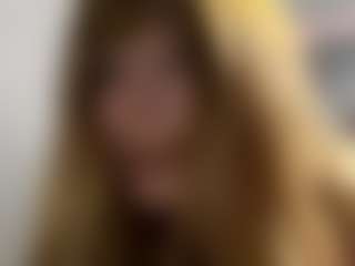 Karinaaa's Live Sex Cam Show