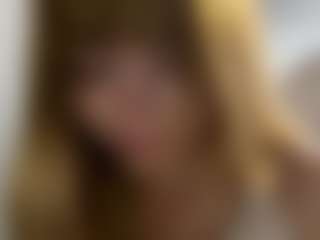 Karinaaa's Live Sex Cam Show
