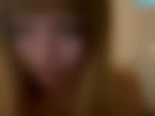 Live cam show with Karinaaa - Dirty Talk on Mixed Magazine Live