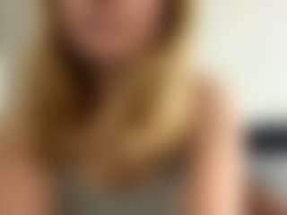 Live cam show with Karinaaa - Brown Hair on Porn Luv