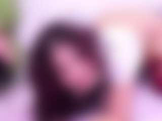 Live cam show with Symphonny - Fingers on Camsoda