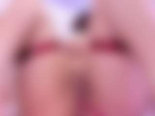 Live cam show with Symphonny - Red Hair Cum on TeamSkeetLive