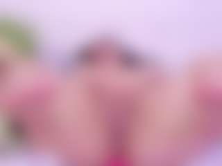 Live cam show with Symphonny - Roll on Camsoda