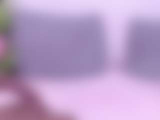 Live cam show with Symphonny - Squirt on Camsoda