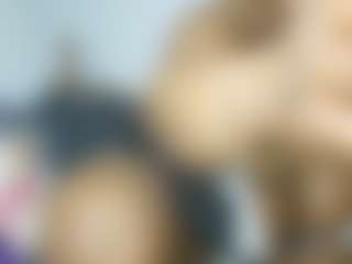 ThickianaRider's Live Sex Cam Show