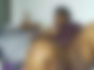 ThickianaRider's Live Sex Cam Show