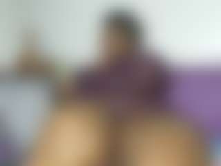 ThickianaRider's Live Sex Cam Show