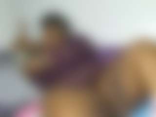 Live cam show with ThickianaRider - New Big Tits on TeamSkeetLive
