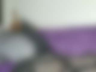 ThickianaRider's Live Sex Cam Show