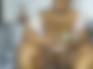 ThickianaRider's Live Sex Cam Show