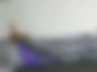 ThickianaRider's Live Sex Cam Show