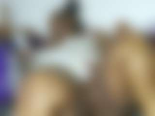 Show de câmera ao vivo com ThickianaRider - Moan no Camsoda