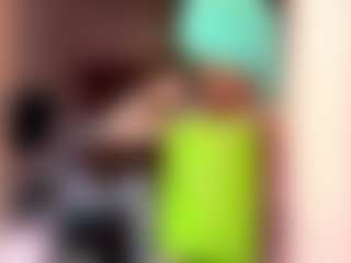 Live cam show with Beatris - Blonde Hair on madthumbs