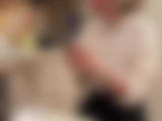 Live cam show with Beatris - Nipple Piercings on slutload