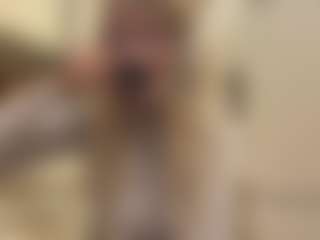 Live cam show with Beatris - Smoking on Strip Flash - Live Sex Shows