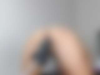 bibiloveq's Live Sex Cam Show