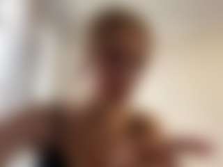Live cam show with BlakeAlbarracin - Bedroom on xxxlivecams.org