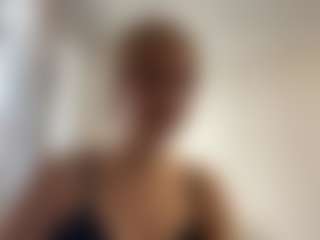 Live cam show with BlakeAlbarracin - New Spank on Camming Site