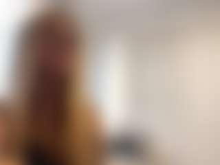 Live cam show with BlakeAlbarracin - Gamer Athletic on Milfs Live