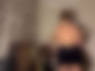 Live cam show with BlakeAlbarracin - Granny Big Ass on Camsoda