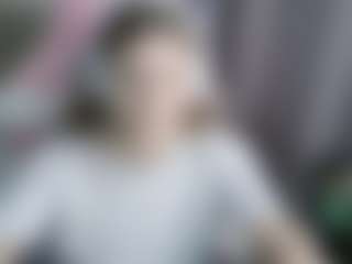 Live cam show with Helen - HD Brown Hair on Milfs Live