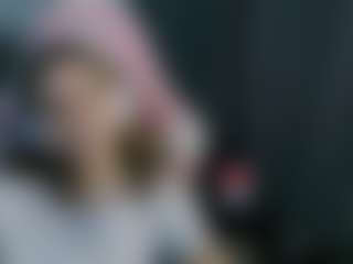 Live cam show with Helen - Threesome on CamwithHer