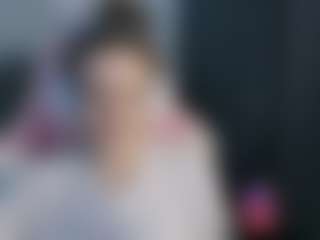 Live cam show with Helen - Green Eyes on Gym Cam Girls