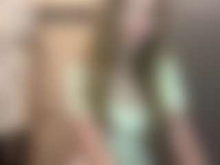 Live cam show with Tyunda - Average on CamClone