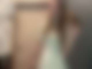 Live cam show with Tyunda - Brown Eyes Teen (18+) on CamClone